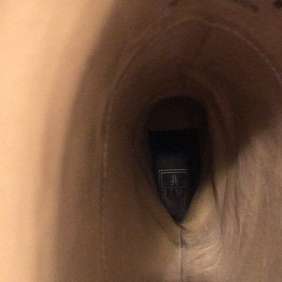 Frye Bootes - Picture 6 of 7